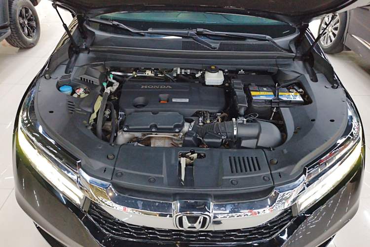 Used Honda Avancier 2017 370TURBO 2WD Luxury Edition Engine Bay