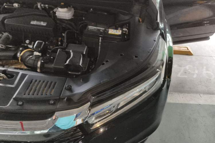 Used Honda Avancier 2017 240TURBO Two-Wheel Drive Elite Edition Engine Bay Left