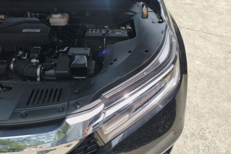 Used Honda Avancier 2017 240TURBO Two-Wheel Drive Premium Edition Engine Bay Left