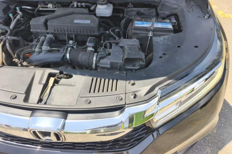 Used Honda Avancier 2017 240TURBO Two-Wheel Drive Premium Edition Engine Bay Left
