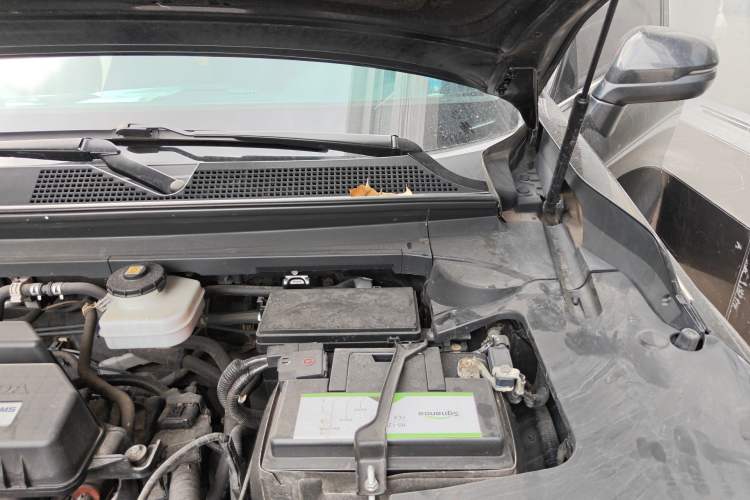 Used Honda Avancier 2017 240TURBO Two-Wheel Drive Comfort Version Engine Bay Left