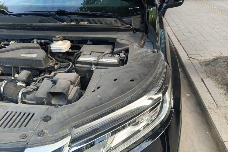 Used Honda Avancier 2017 240TURBO Two-Wheel Drive Elite Edition Engine Bay Left