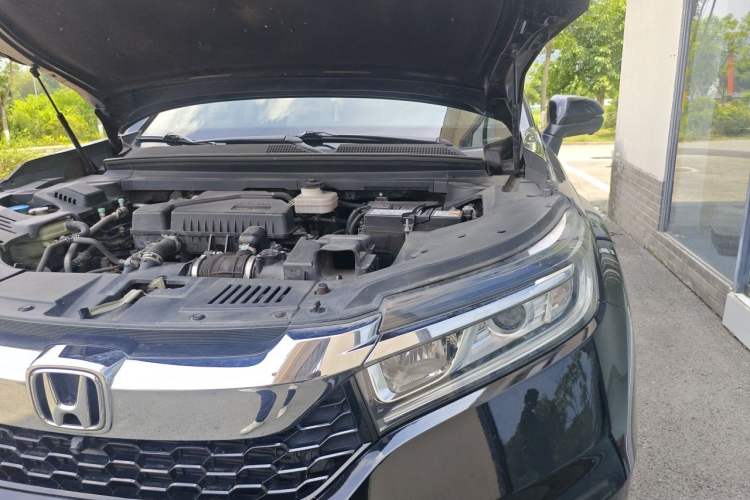 Used Honda Avancier 2017 240TURBO Two-Wheel Drive Comfort Version Engine Bay Left