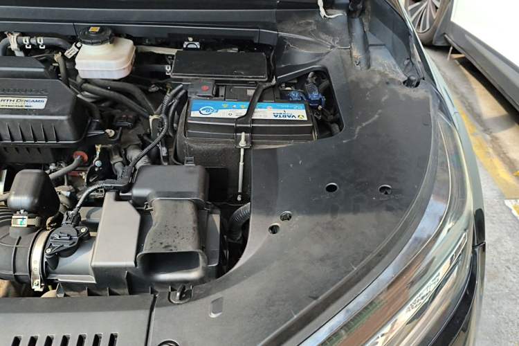 Used Honda Avancier 2017 240TURBO Two-Wheel Drive Premium Edition Engine Bay Left