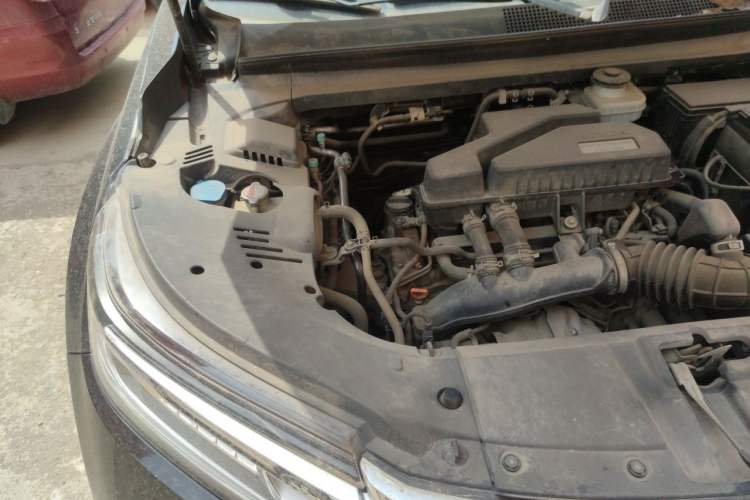 Used Honda Avancier 2017 240TURBO Two-Wheel Drive Premium Edition Engine Bay Right
