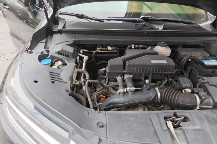 Used Honda Avancier 2017 240TURBO Two-Wheel Drive Comfort Version Engine Bay Right