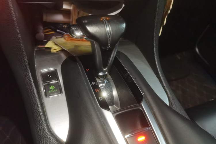 Used Honda Avancier 2017 240TURBO Two-Wheel Drive Luxury Edition Gear Lever