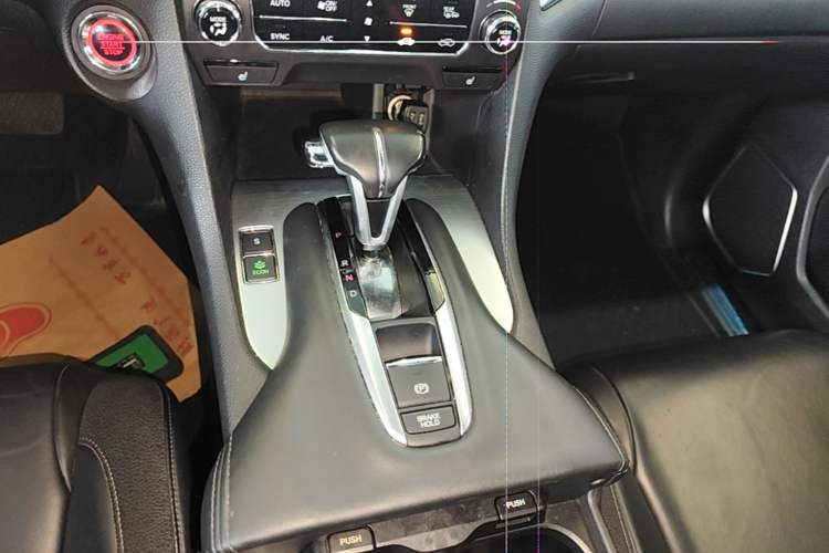 Used Honda Avancier 2017 240TURBO Two-Wheel Drive Premium Edition Gear Lever