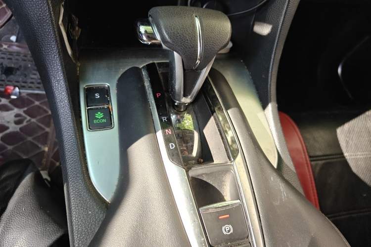 Used Honda Avancier 2017 240TURBO Two-Wheel Drive Elite Edition Gear Lever