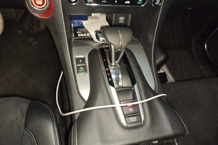 Used Honda Avancier 2017 240TURBO Two-Wheel Drive Elite Edition Gear Lever