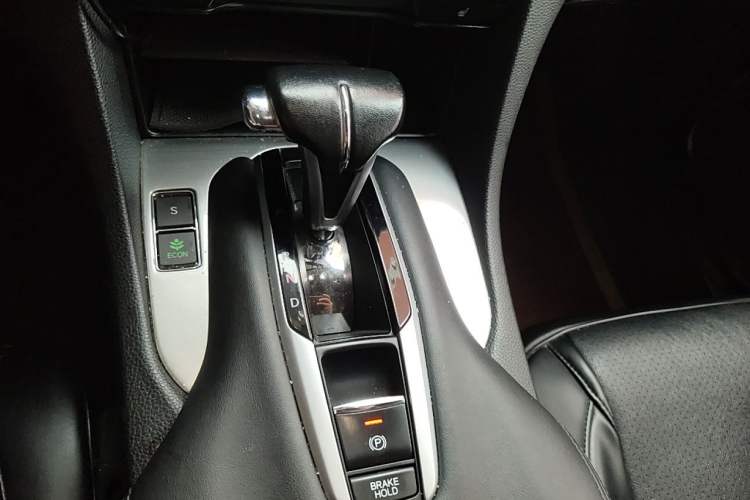 Used Honda Avancier 2017 240TURBO Two-Wheel Drive Luxury Edition Gear Lever