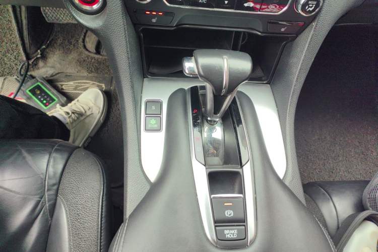 Used Honda Avancier 2017 240TURBO Two-Wheel Drive Premium Edition Gear Lever