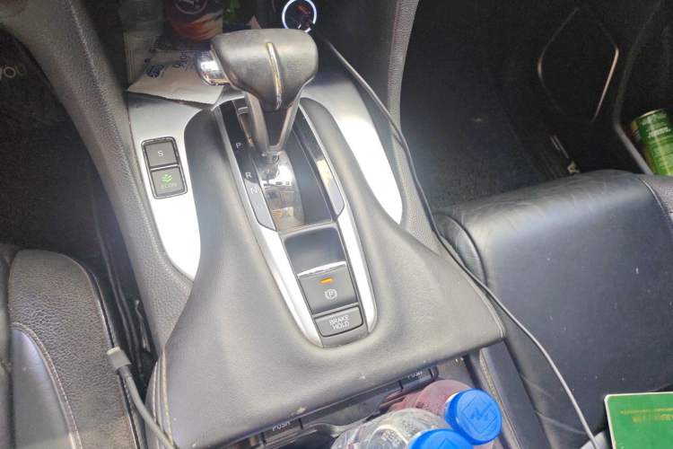 Used Honda Avancier 2017 240TURBO Two-Wheel Drive Comfort Version Gear Lever