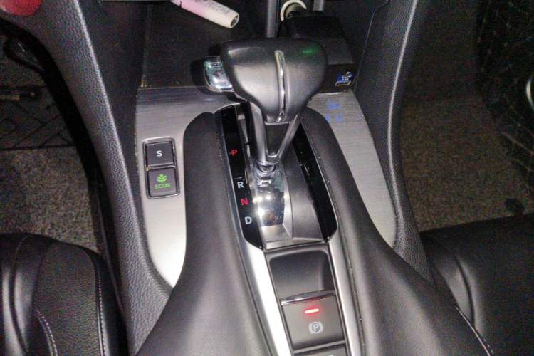 Used Honda Avancier 2017 240TURBO Two-Wheel Drive Luxury Edition Gear Lever