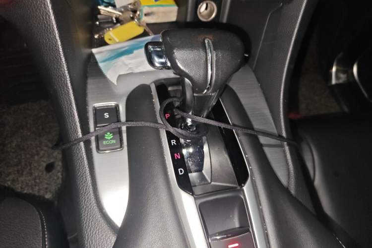 Used Honda Avancier 2017 240TURBO Two-Wheel Drive Premium Edition Gear Lever