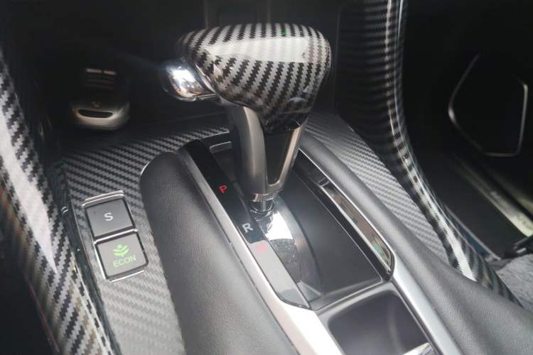 Used Honda Avancier 2017 240TURBO Two-Wheel Drive Elite Edition Gear Lever