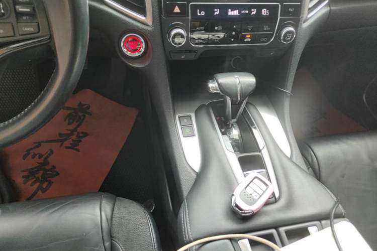 Used Honda Avancier 2017 240TURBO Two-Wheel Drive Premium Edition Gear Lever