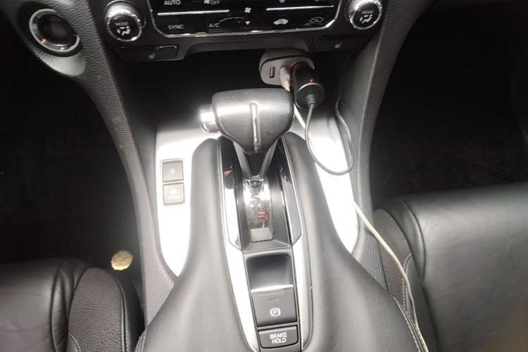 Used Honda Avancier 2017 240TURBO Two-Wheel Drive Luxury Edition Gear Lever