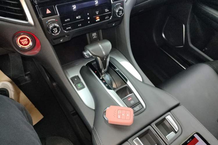 Used Honda Avancier 2017 240TURBO Two-Wheel Drive Premium Edition Gear Lever