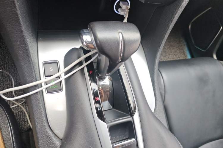 Used Honda Avancier 2017 240TURBO Two-Wheel Drive Comfort Version Gear Lever