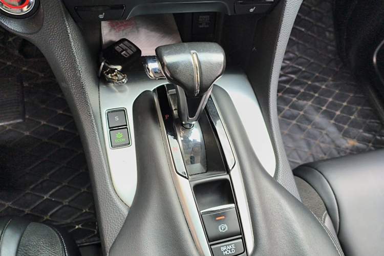 Used Honda Avancier 2017 240TURBO Two-Wheel Drive Premium Edition Gear Lever