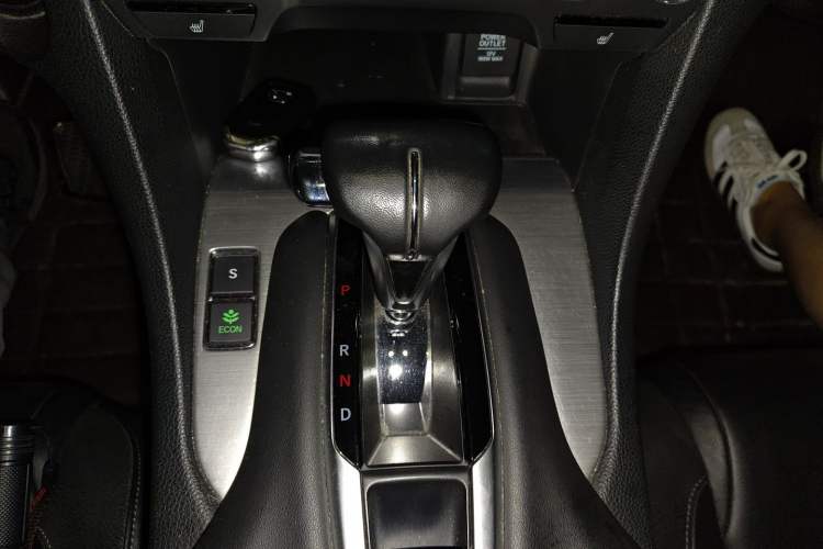 Used Honda Avancier 2017 240TURBO Two-Wheel Drive Luxury Edition Gear Lever