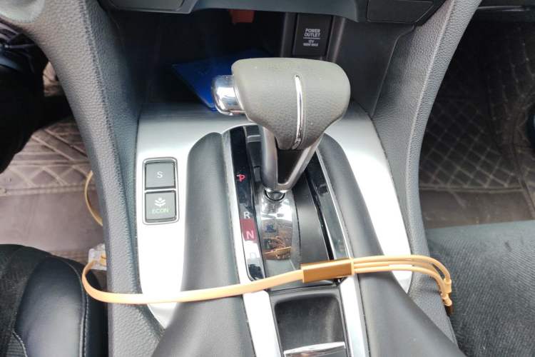 Used Honda Avancier 2017 240TURBO Two-Wheel Drive Elite Edition Gear Lever