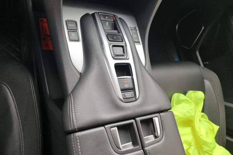 Used Honda Avancier 2017 370TURBO 2WD Luxury Edition Gear Lever
