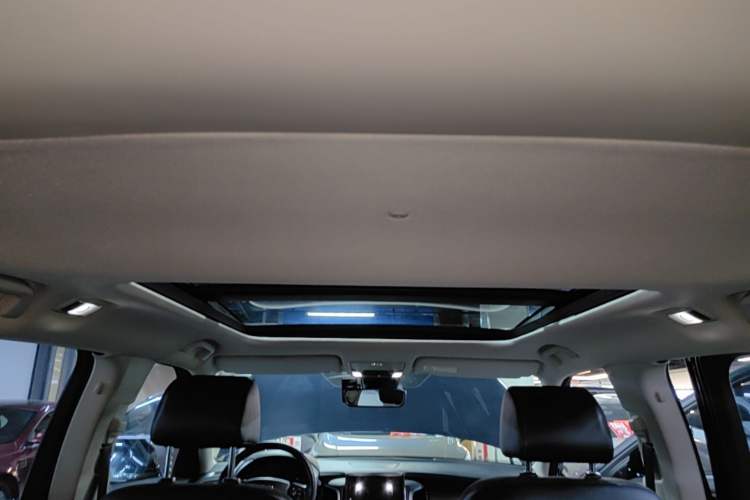 Used Honda Avancier 2017 370TURBO 2WD Luxury Edition Headliner