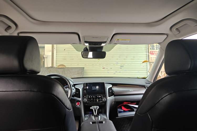 Used Honda Avancier 2017 240TURBO Two-Wheel Drive Premium Edition Headliner