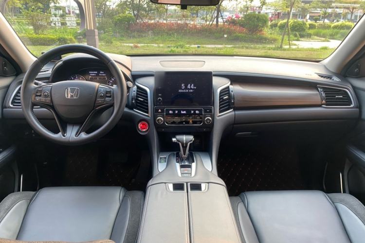 Used Honda Avancier 2017 240TURBO Two-Wheel Drive Luxury Edition Interior 1