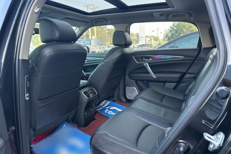 Used Honda Avancier 2017 240TURBO Two-Wheel Drive Luxury Edition Interior 2