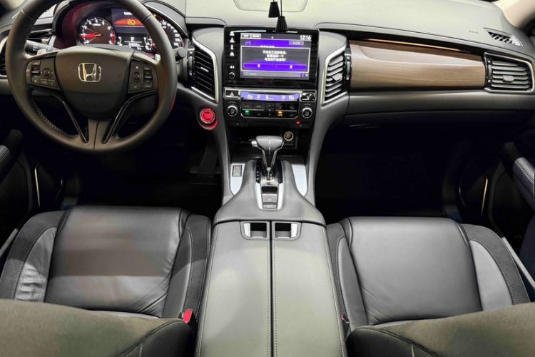 Used Honda Avancier 2017 240TURBO Two-Wheel Drive Premium Edition Interior 3
