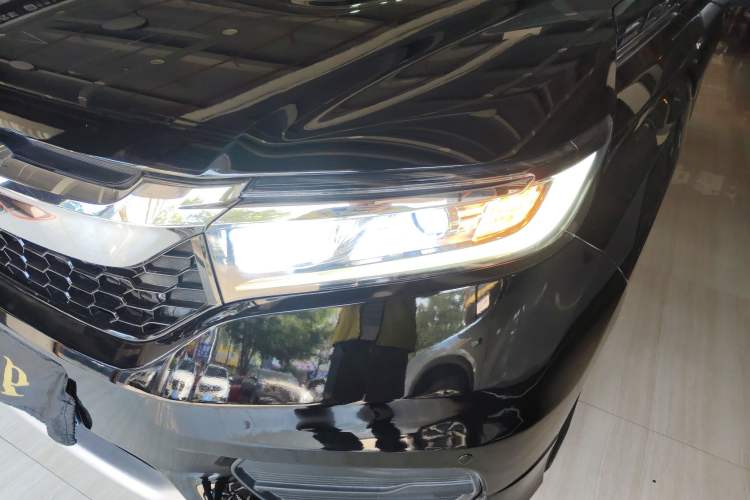 Used Honda Avancier 2017 240TURBO Two-Wheel Drive Elite Edition Left Front Headlight