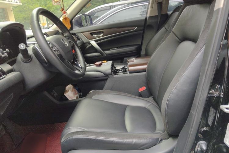 Used Honda Avancier 2017 240TURBO Two-Wheel Drive Premium Edition Left Front Seat