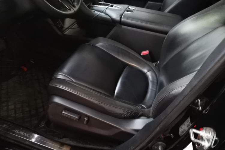 Used Honda Avancier 2017 240TURBO Two-Wheel Drive Luxury Edition Left Front Seat
