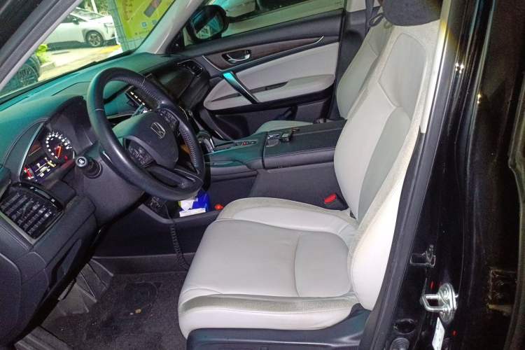 Used Honda Avancier 2017 240TURBO Two-Wheel Drive Luxury Edition Left Front Seat