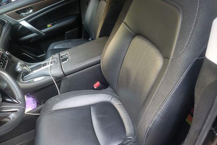 Used Honda Avancier 2017 240TURBO Two-Wheel Drive Premium Edition Left Front Seat