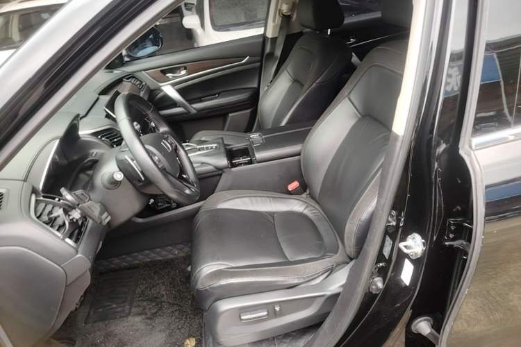 Used Honda Avancier 2017 240TURBO Two-Wheel Drive Luxury Edition Left Front Seat