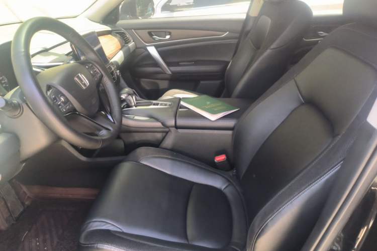 Used Honda Avancier 2017 240TURBO Two-Wheel Drive Luxury Edition Left Front Seat