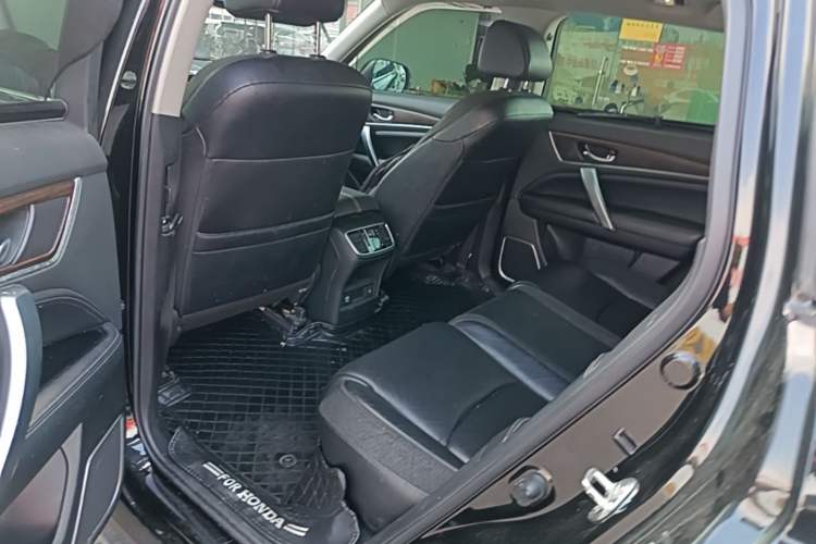 Used Honda Avancier 2017 240TURBO Two-Wheel Drive Premium Edition Left Rear Seat
