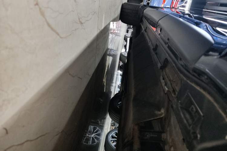 Used Honda Avancier 2017 240TURBO Two-Wheel Drive Premium Edition Left Side Sill