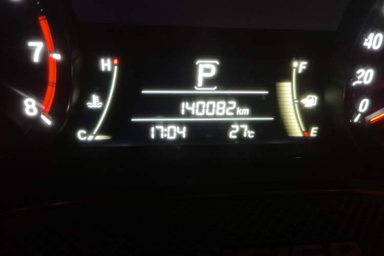 Used Honda Avancier 2017 240TURBO Two-Wheel Drive Luxury Edition Odometer Close Up