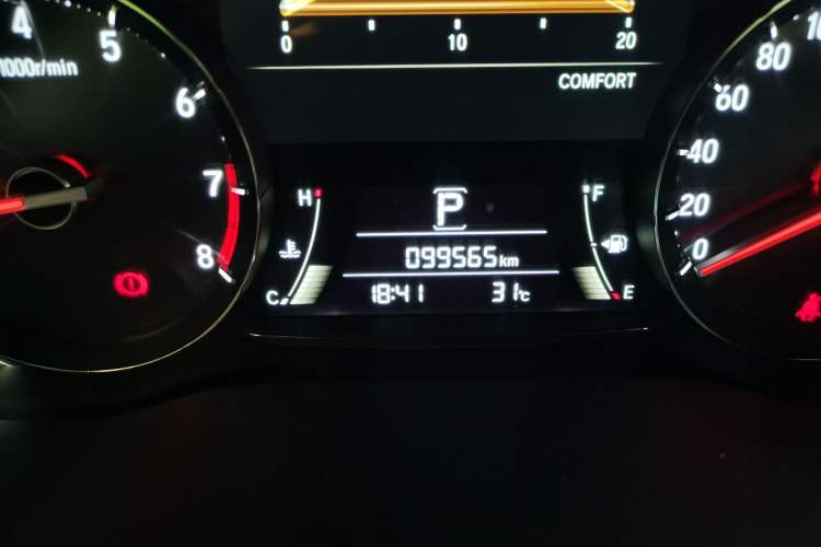 Used Honda Avancier 2017 370TURBO Four-Wheel Drive Prestige Edition Odometer Close Up