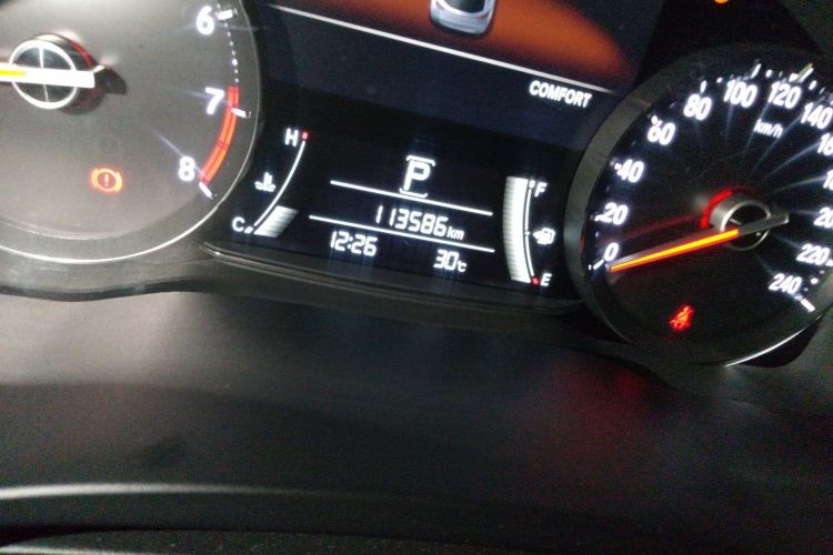 Used Honda Avancier 2017 370TURBO Four-Wheel Drive Prestige Edition Odometer Close Up