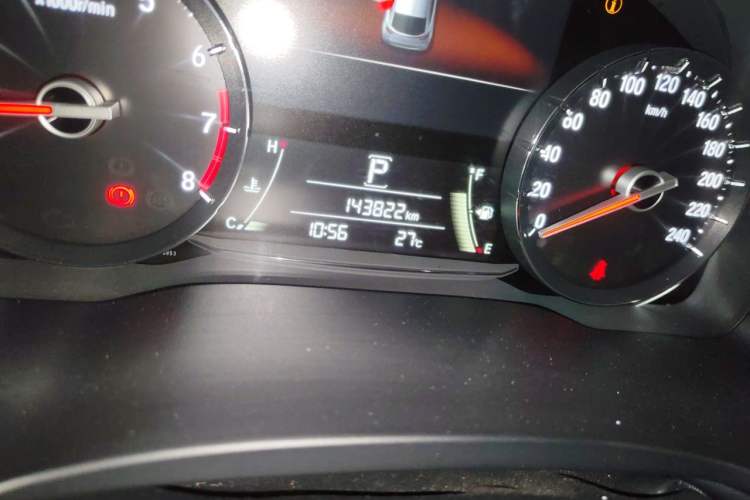 Used Honda Avancier 2017 240TURBO Two-Wheel Drive Luxury Edition Odometer Close Up