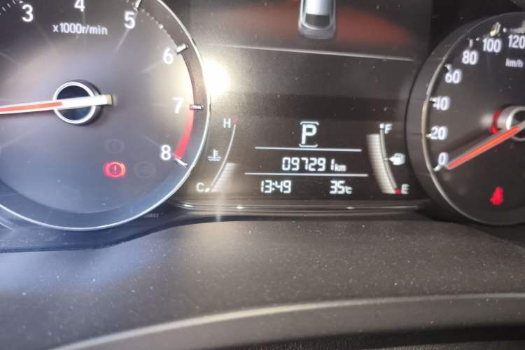 Used Honda Avancier 2017 240TURBO Two-Wheel Drive Elite Edition Odometer Close Up
