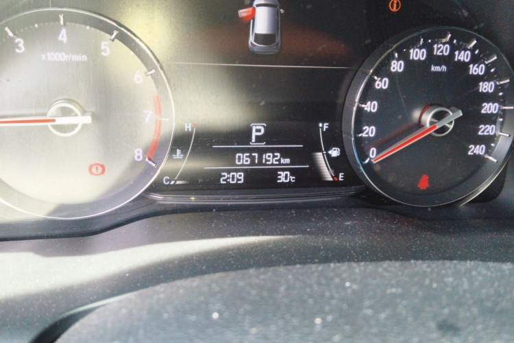 Used Honda Avancier 2017 240TURBO Two-Wheel Drive Premium Edition Odometer Close Up