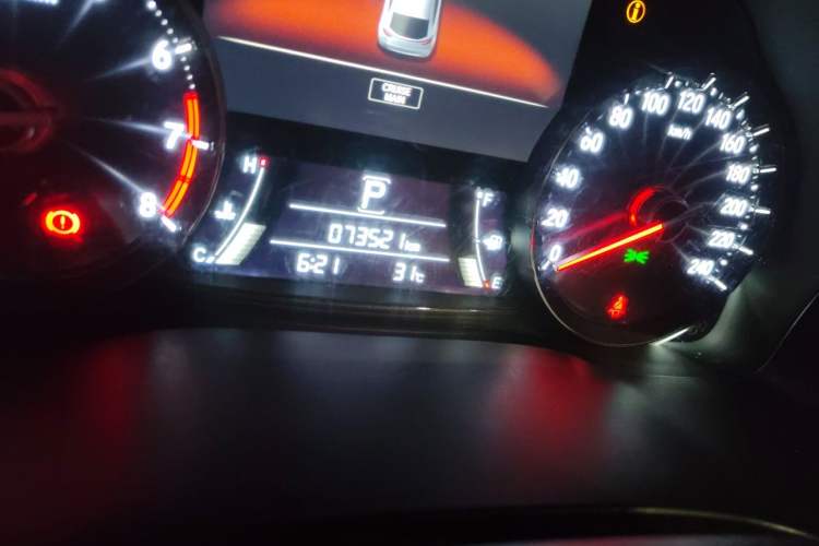 Used Honda Avancier 2017 240TURBO Two-Wheel Drive Elite Edition Odometer Close Up
