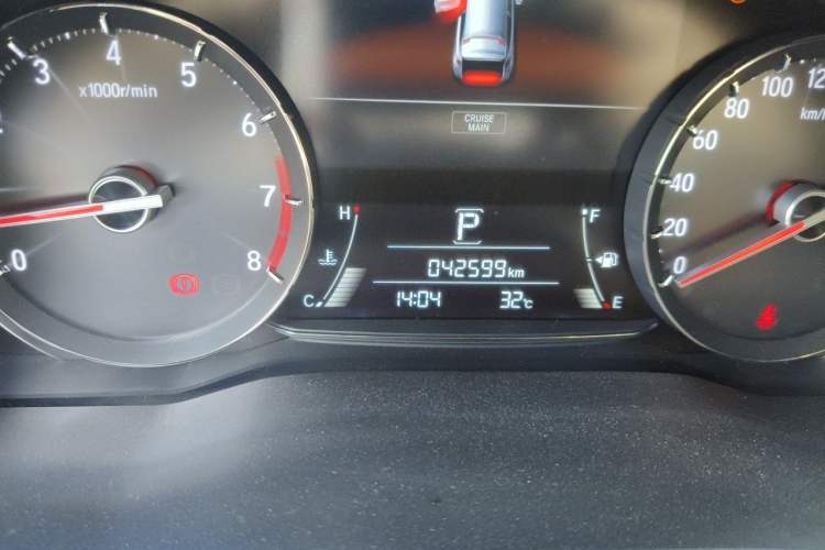 Used Honda Avancier 2017 240TURBO Two-Wheel Drive Elite Edition Odometer Close Up